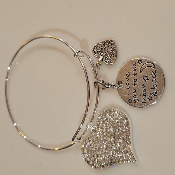 ****SOLD**** Charm Bracelet - Picture 2 of 9